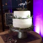 wedding cake picture with spotlight